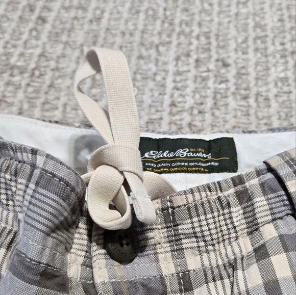 Eddie Bauer Men's Plaid Cargo Shorts Size 30 - Picture 3 of 9